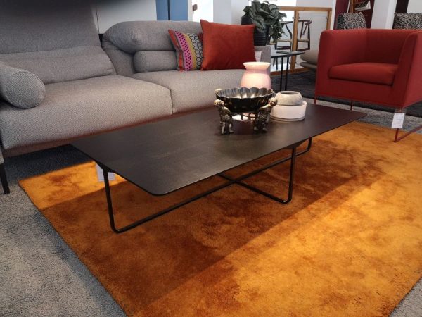 Montis Flint Tisch