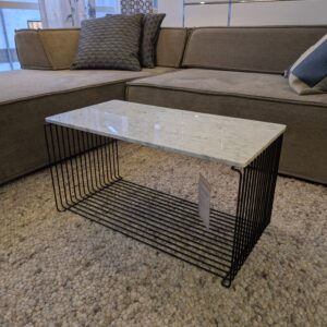 Montana Panton Wire Regal als Ausstellungsstück