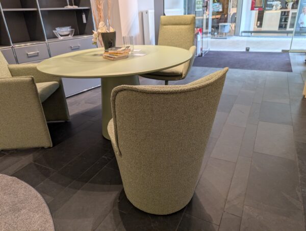 COR Nenou Sessel als Ausstellungsstück – Bild 3