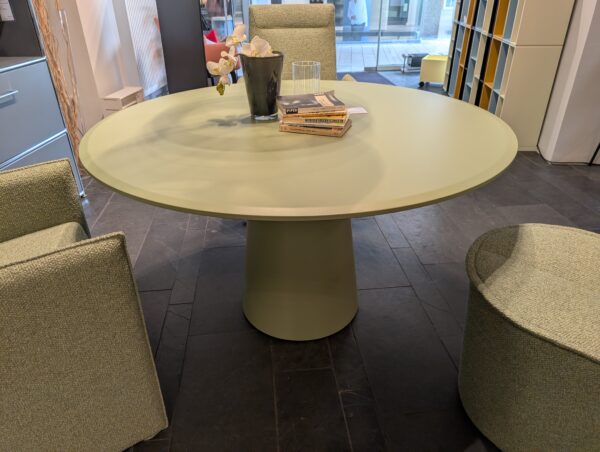 COR Conic Tisch als Ausstellungsstück zum Sonderpreis