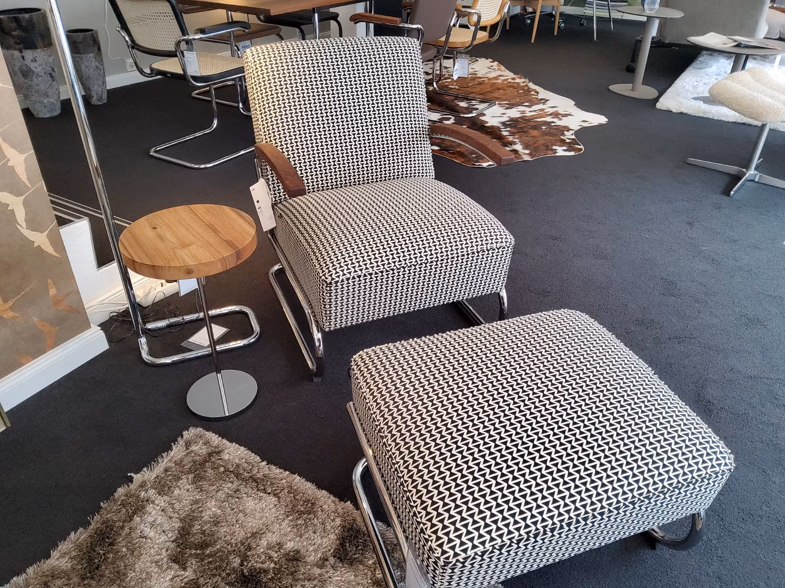 Thonet Sessel S 411 mit Hocker – Bild 3