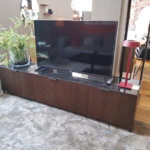 Lowboard Selvans von Ligne Roset